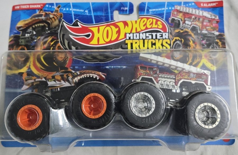 Hot Wheels HW Tiger Shark vs 5 Alarm