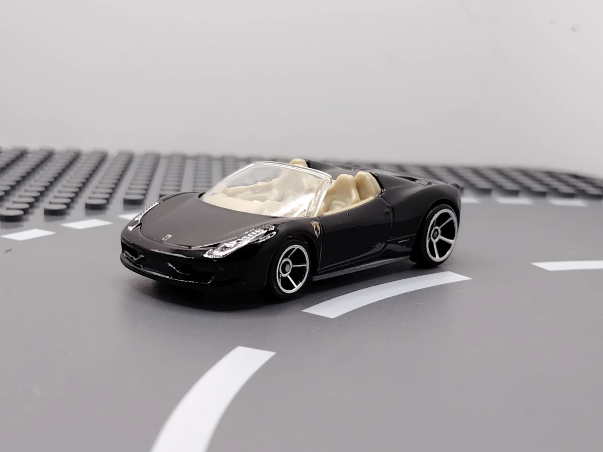 2013 Ferrari 458 Spider Black: No Package: Image 4