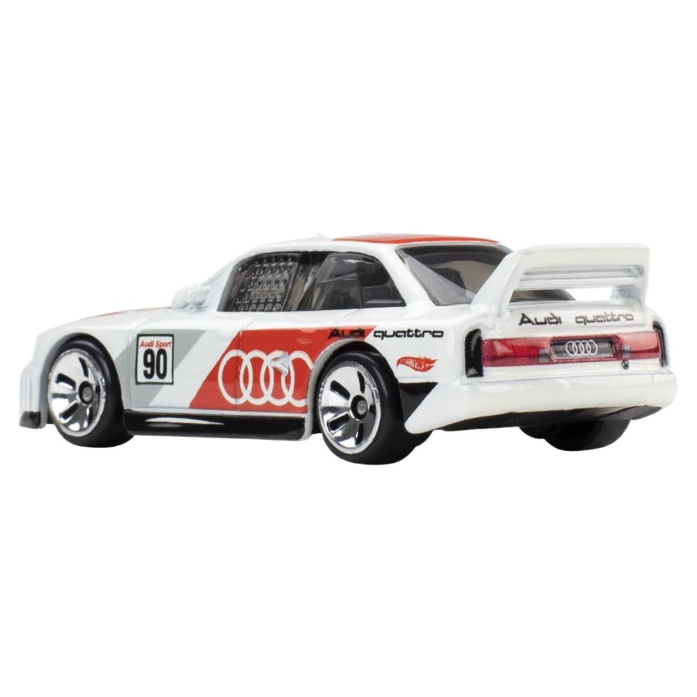 2026 Audi 90 Quattro White: Image 3