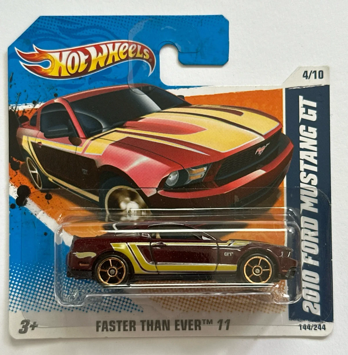 2011 2010 Ford Mustang GT Red: Short: Image 2