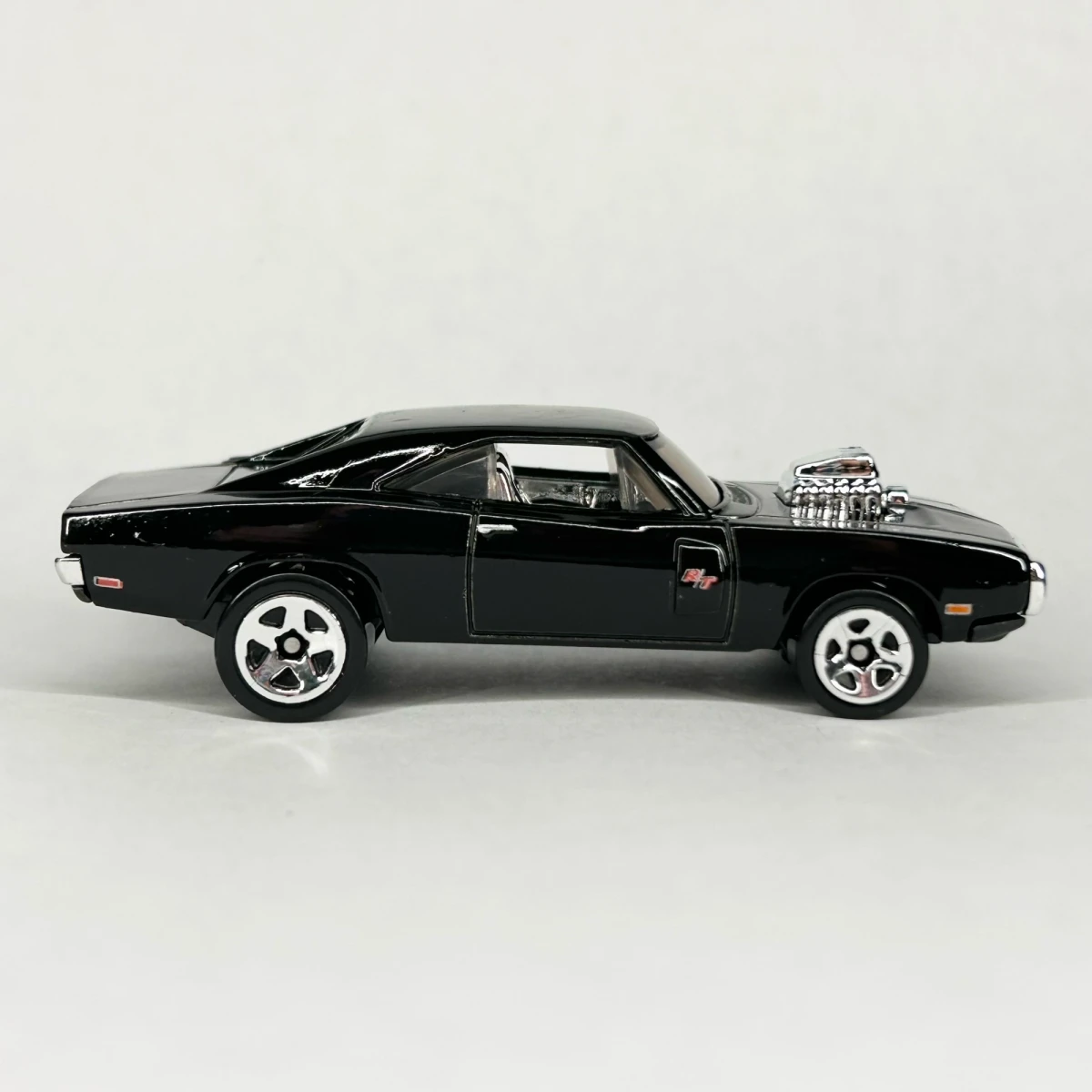 2025 70 Dodge Charger R/T Black: No Package: Image 3
