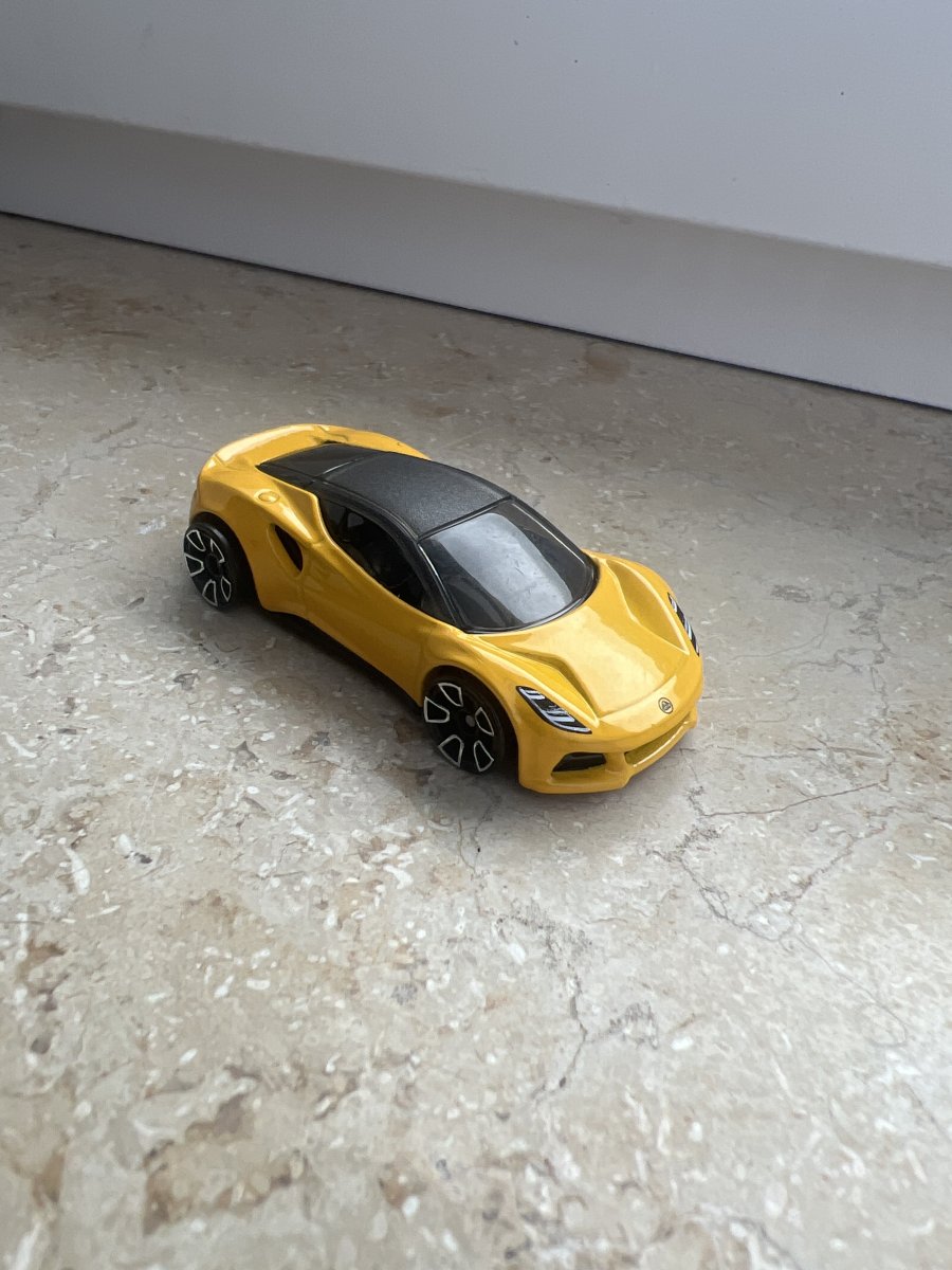 Hot Wheels Lotus Emira