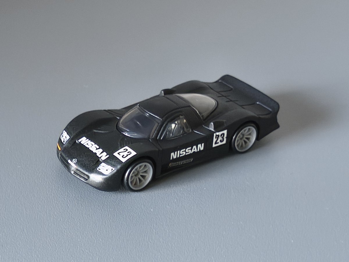 Hot Wheels Nissan R390 GT1