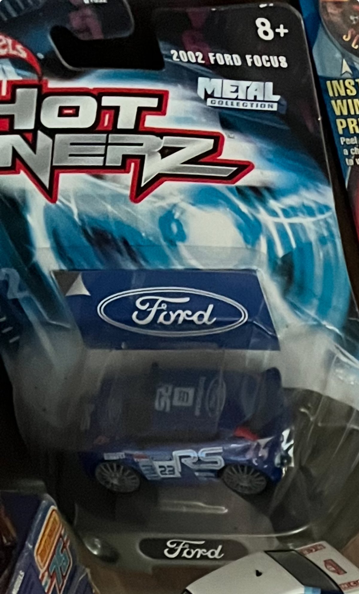 2004 2002 Ford Focus Blue: Long Card (INT): Image 2