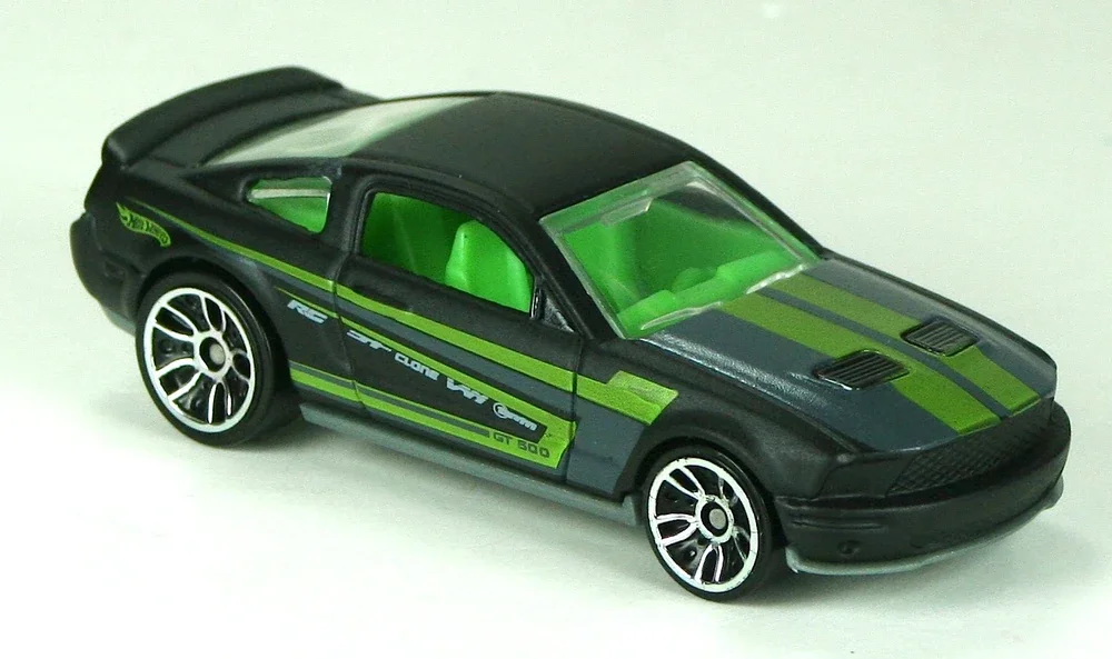 2011 07 Shelby GT-500 Black: Image 2