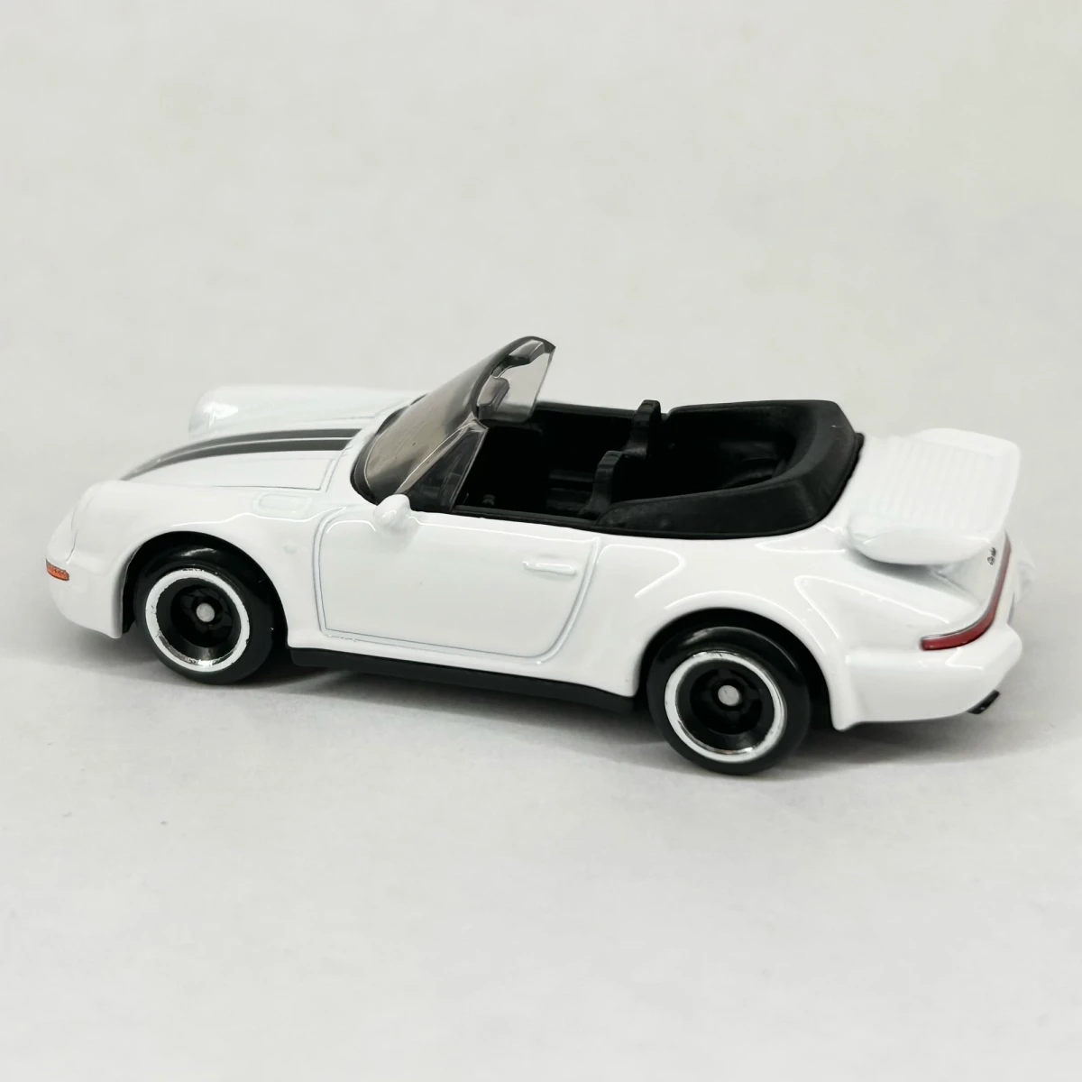 2026 Porsche 911 Turbo Cabriolet White: No Package: Image 7