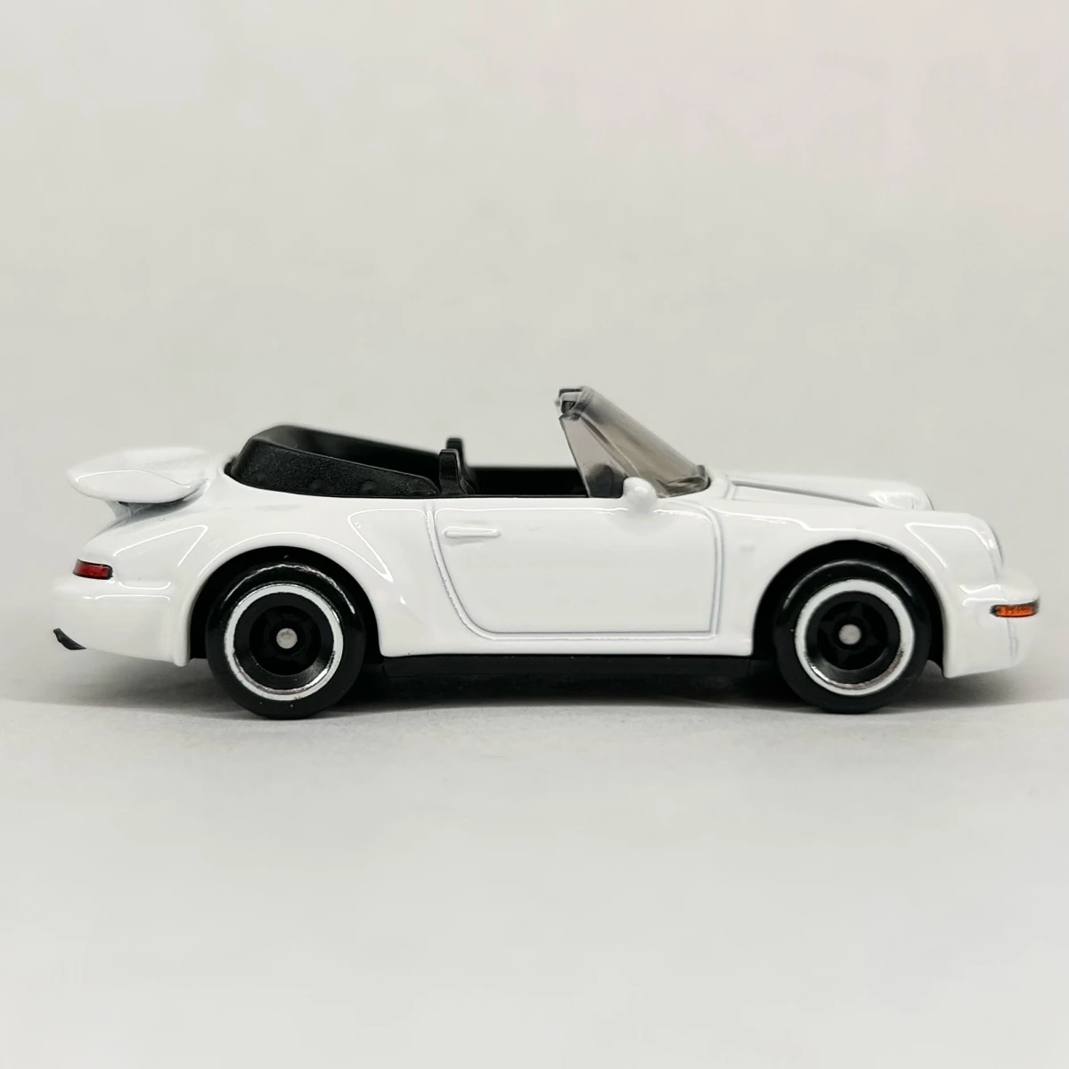 2026 Porsche 911 Turbo Cabriolet White: No Package: Image 3