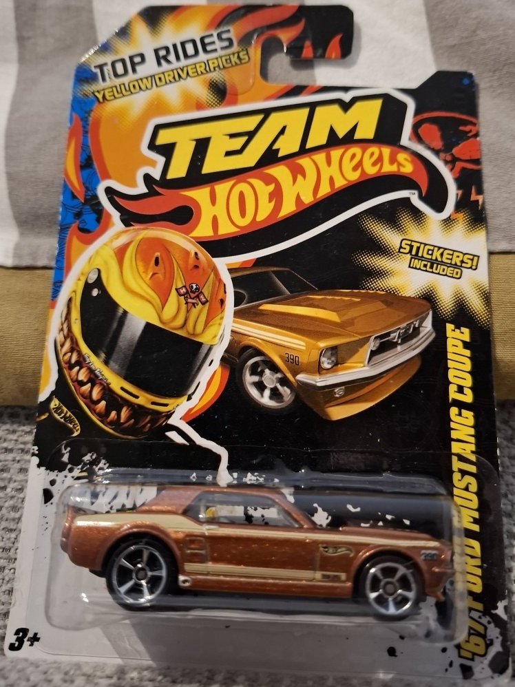 Hot Wheels 67 Ford Mustang Coupe