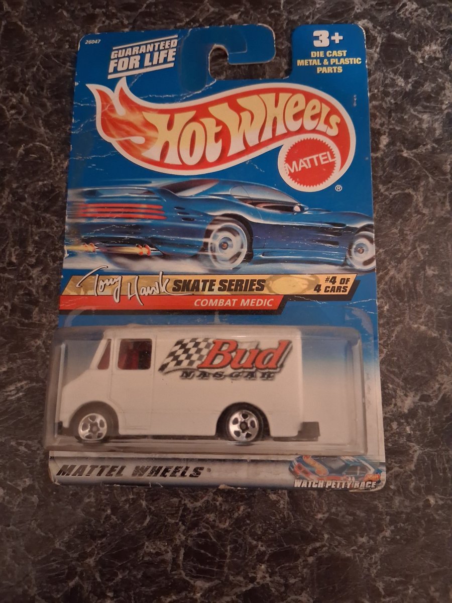 Hot Wheels Combat Medic
