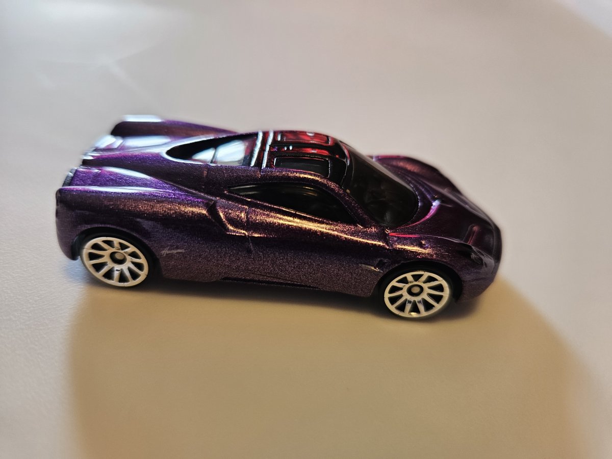 Hot Wheels Pagani Huayra