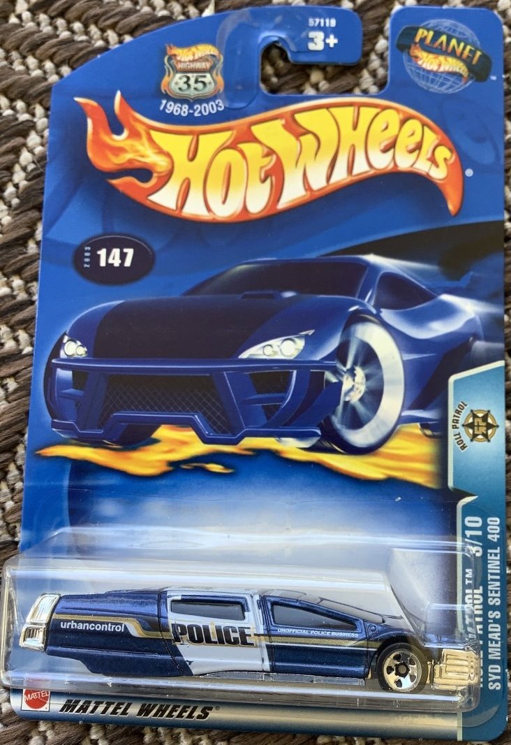 Hot Wheels Syd Mead's Sentinel 400