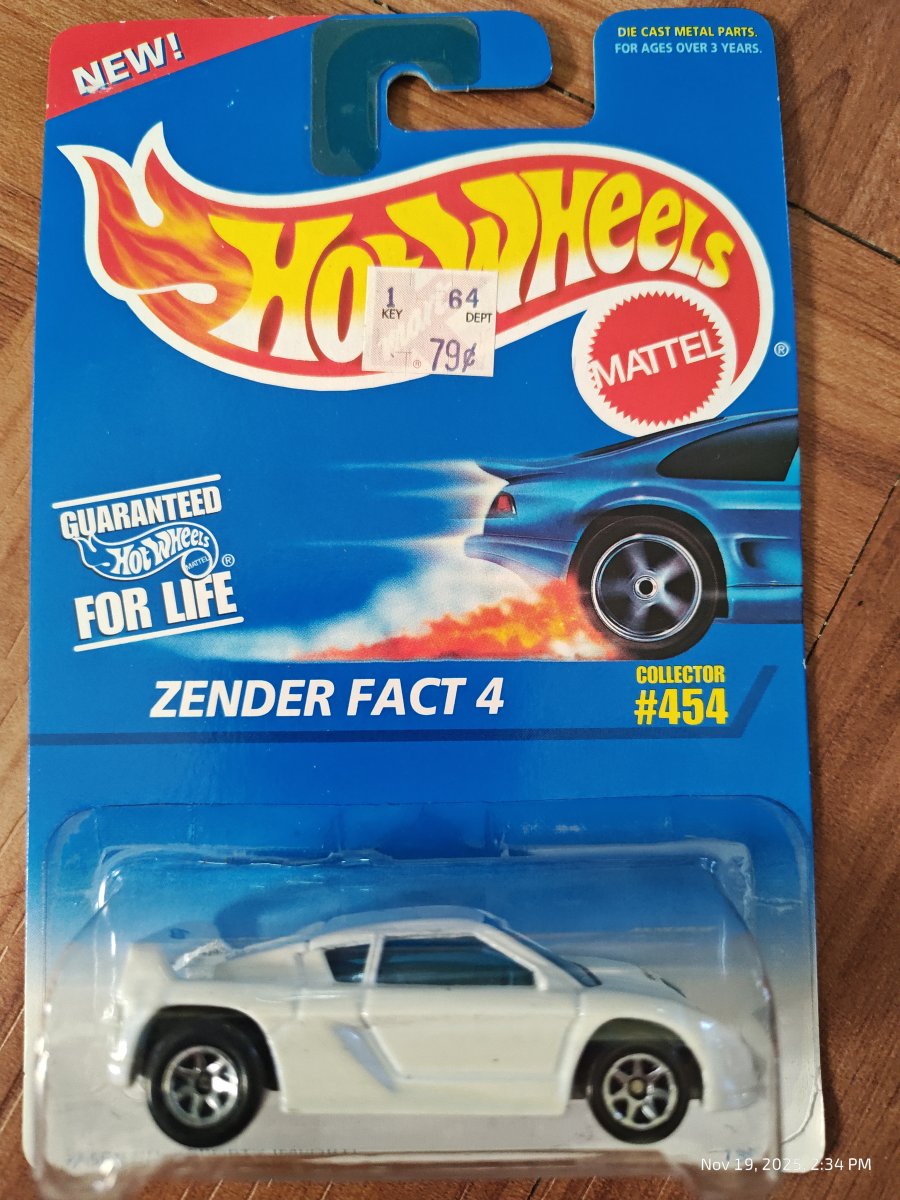 Hot Wheels Zender Fact 4