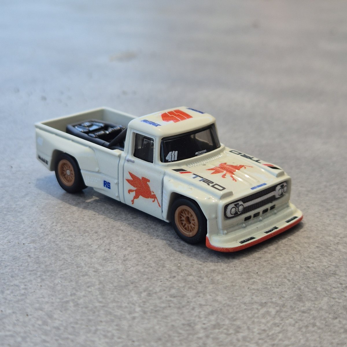 Hot Wheels Toyota Stout Drift Truck