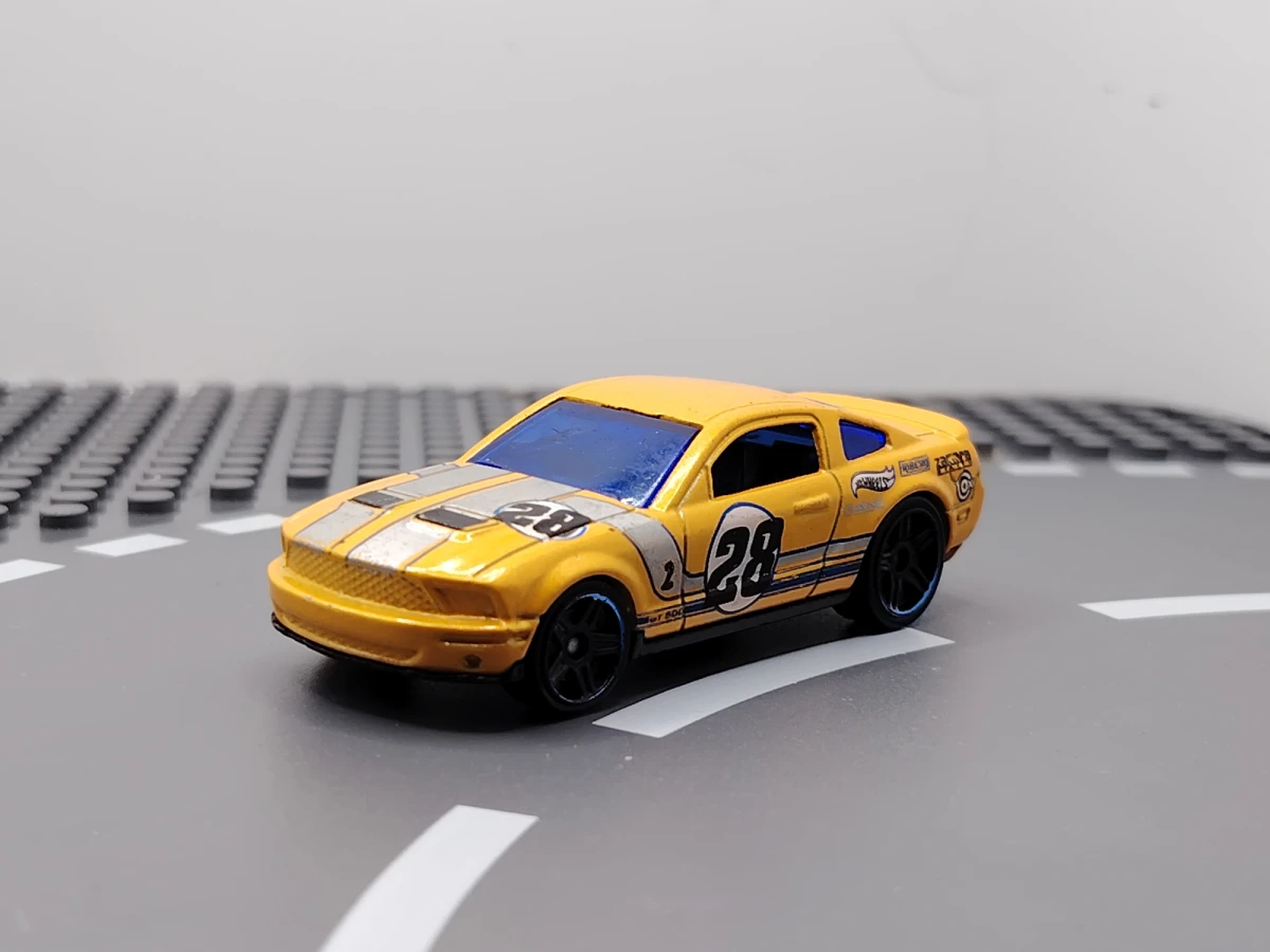 2012 07 Ford Shelby GT-500 Orange: No Package: Image 2