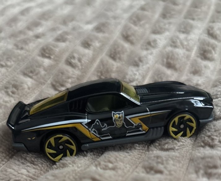 Hot Wheels Blvd. Bruiser