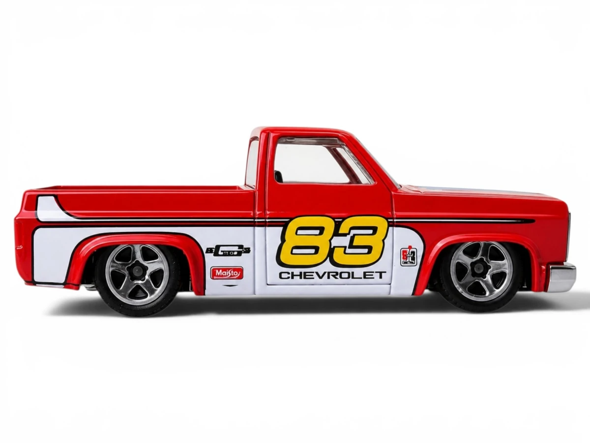 2018 83 Chevy Silverado Red: No Package: Image 2