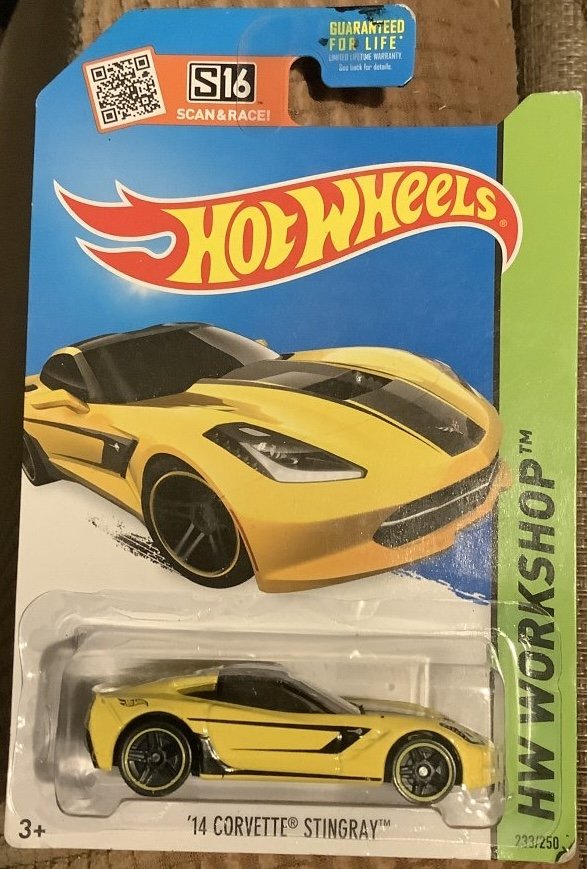 Hot Wheels 14 Corvette Stingray