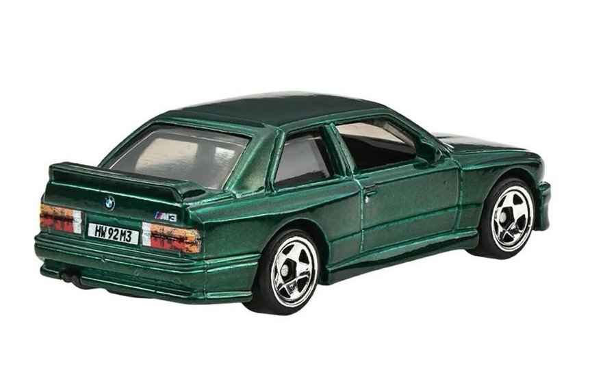 2026 92 BMW M3 Green: Image 2