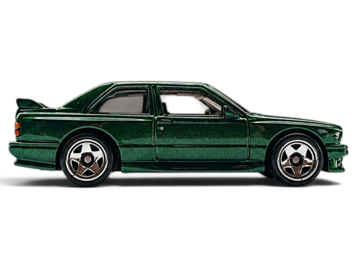 2026 92 BMW M3 Green: No Package: Image 3