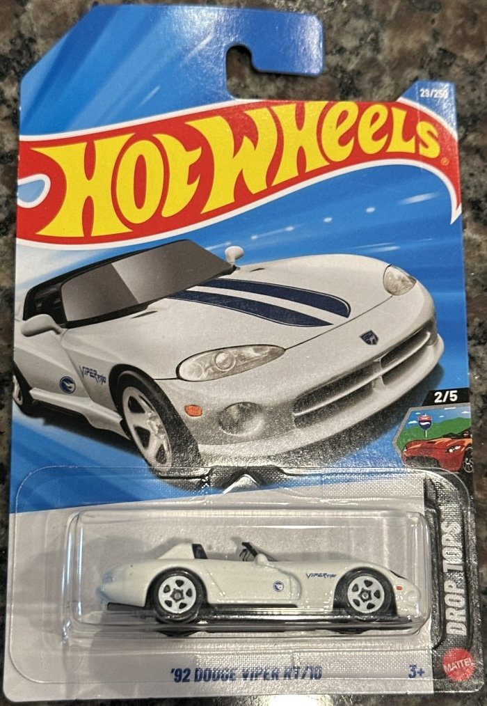 Hot Wheels 92 Dodge Viper RT/10