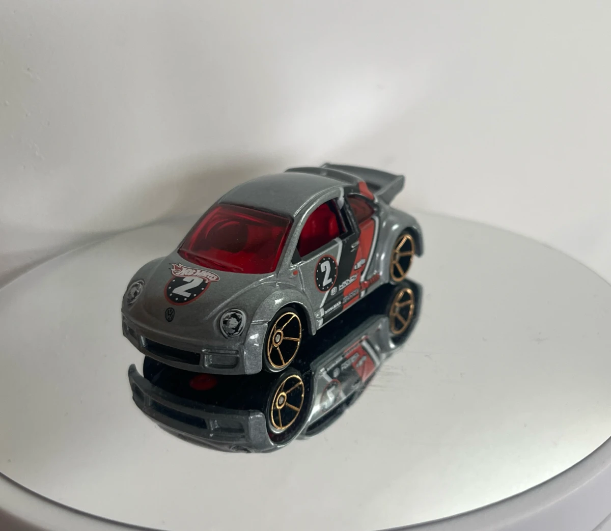 2005 Volkswagen New Beetle Cup Grey: No Package: Image 2