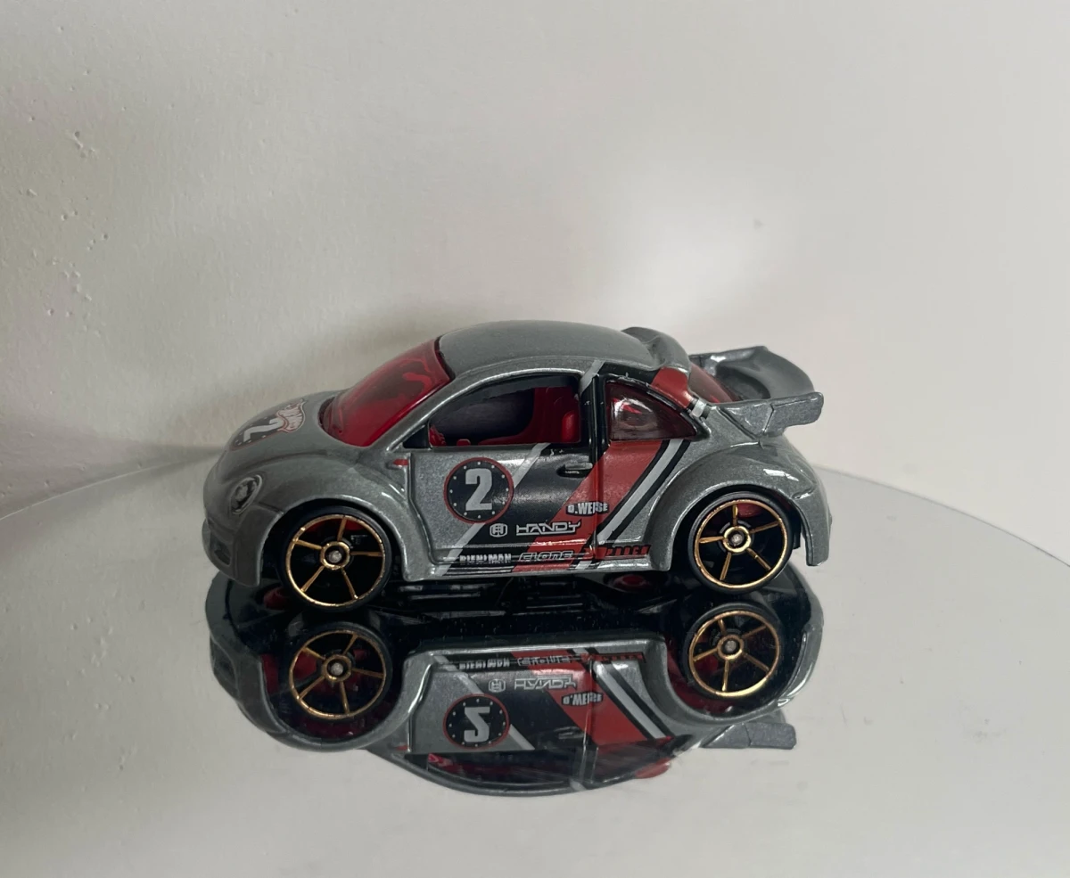 2005 Volkswagen New Beetle Cup Grey: No Package: Image 3