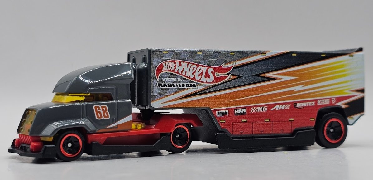 2026 Hype Hauler Silver: Image 2