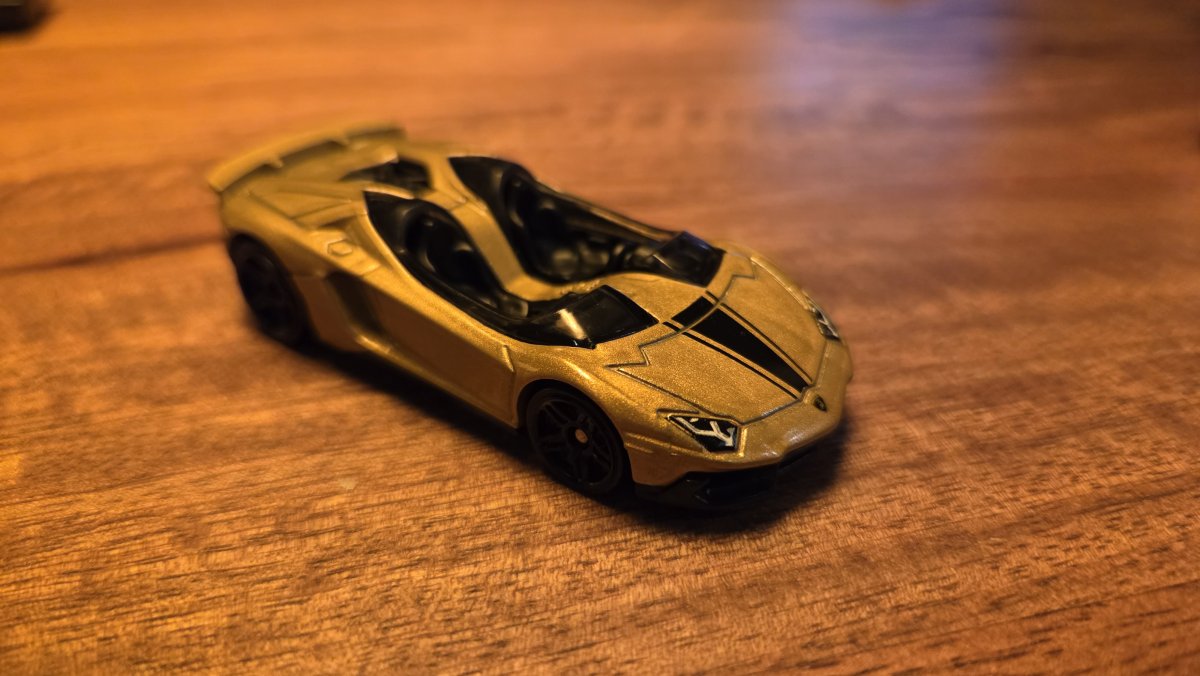 Hot Wheels Lamborghini Aventador J