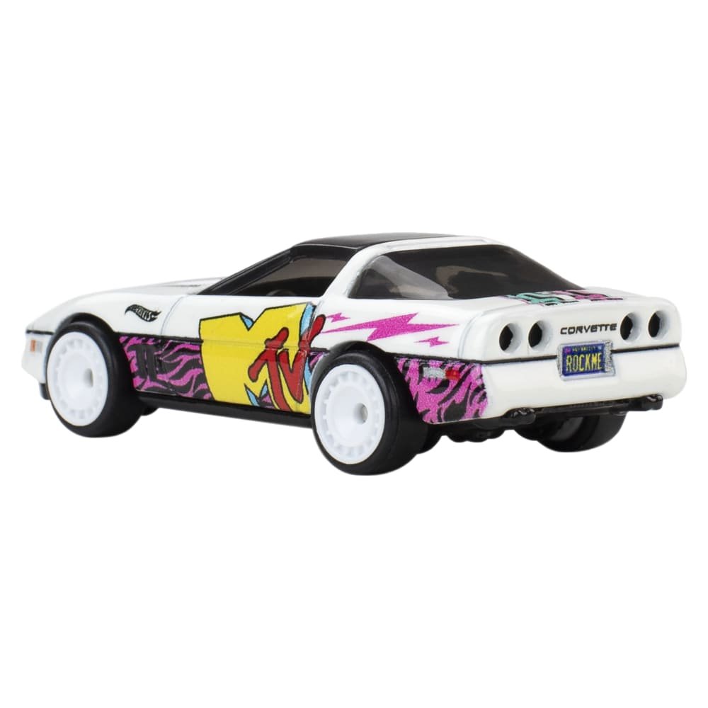 2026 84 Corvette White: Image 3