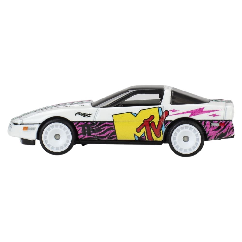 2026 84 Corvette White: Image 4