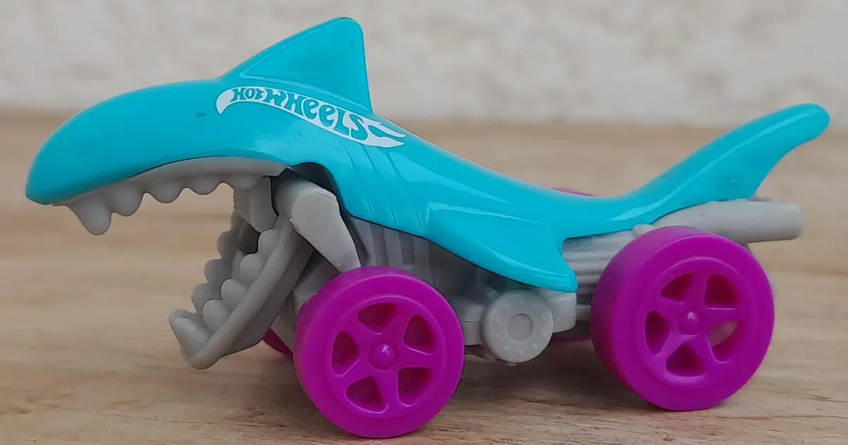 Hot Wheels Shark Bite