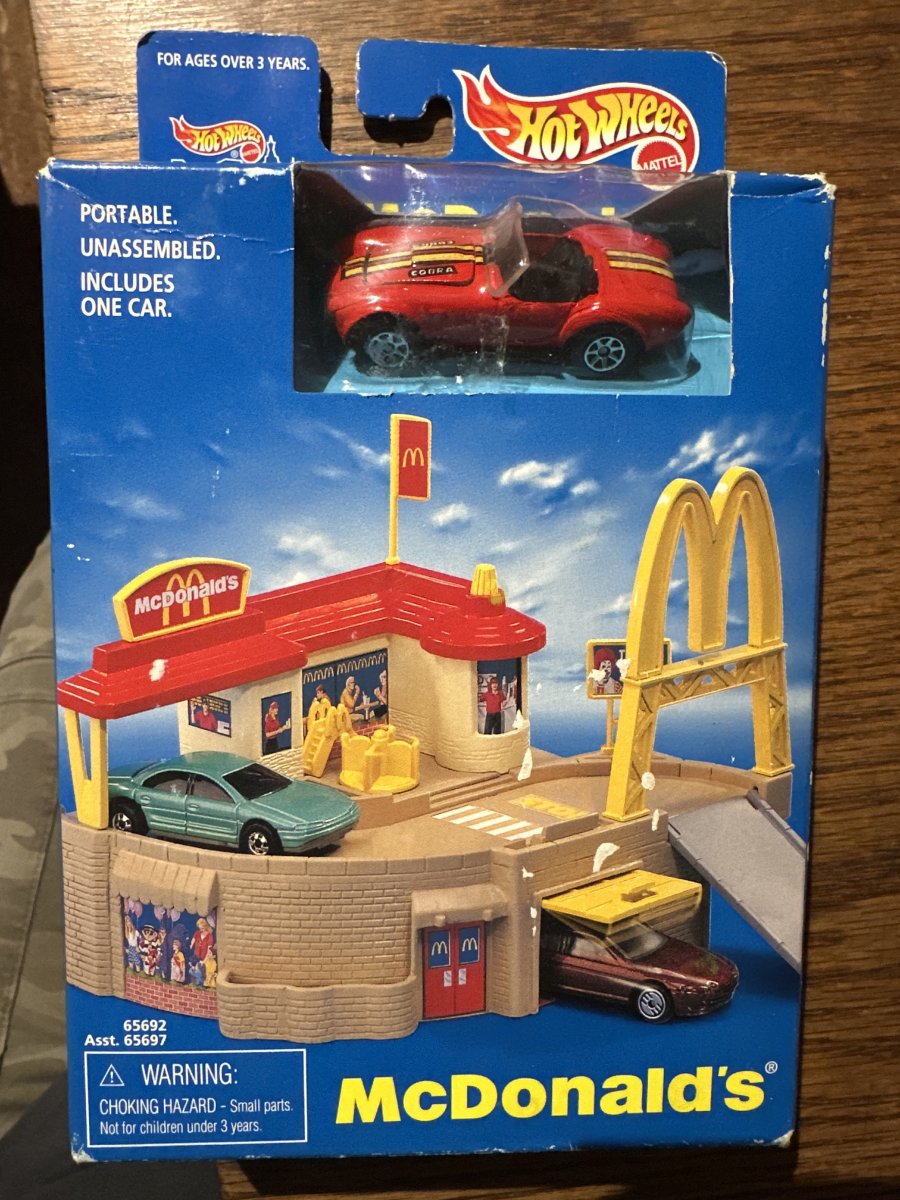 Hot Wheels Classic Shelby Cobra