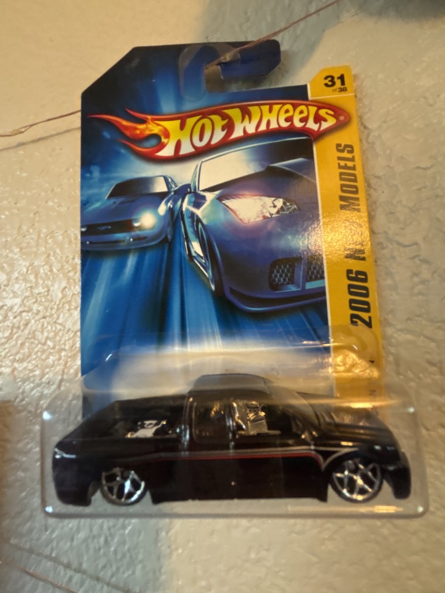 Hot Wheels Nissan Titan