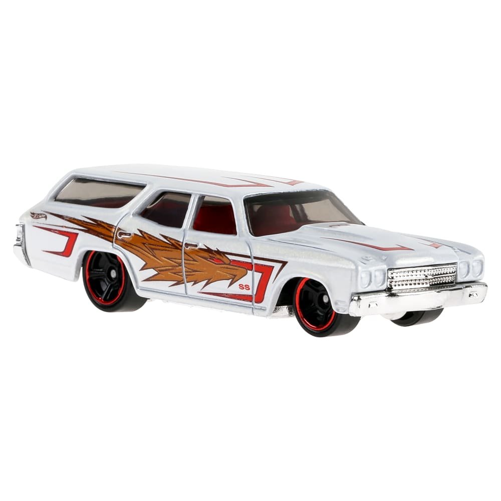 2026 70 Chevelle SS Wagon White: Image 7