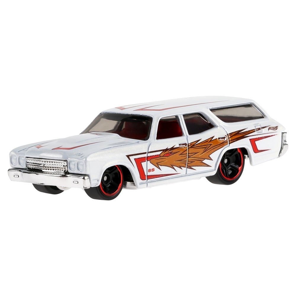 2026 70 Chevelle SS Wagon White: Image 4