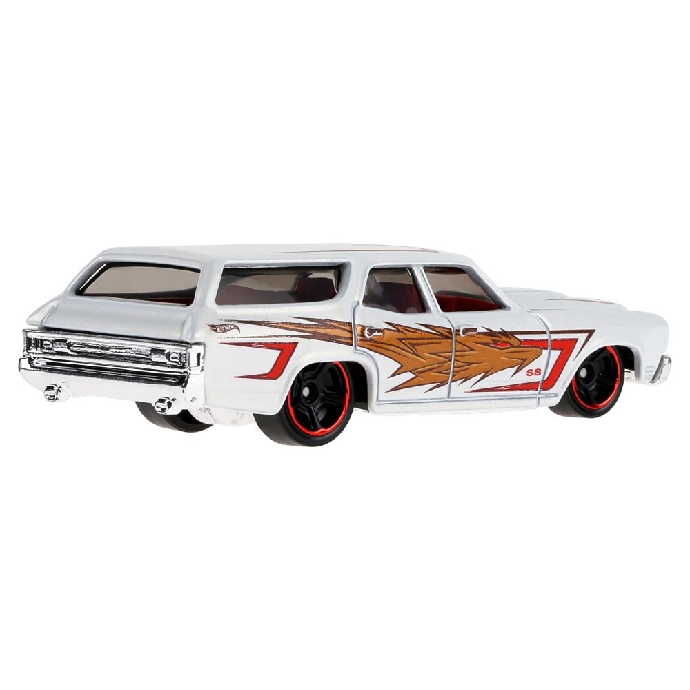 2026 70 Chevelle SS Wagon White: Image 5
