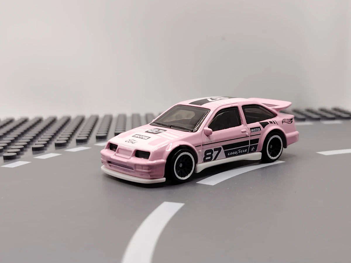2026 87 Ford Sierra Cosworth Pink: No Package: Image 3
