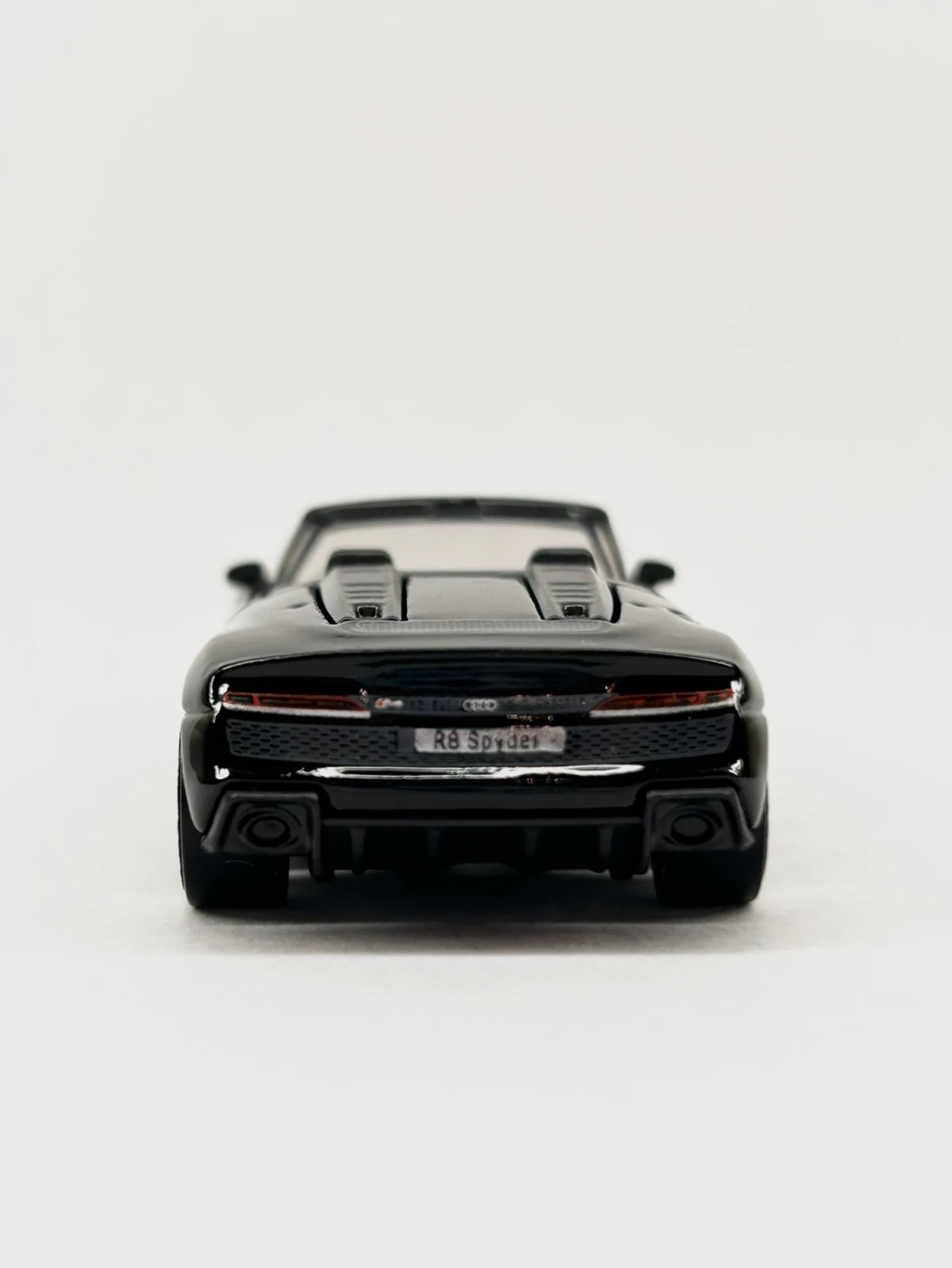 2026 2019 Audi R8 Spyder Black: No Package: Image 6