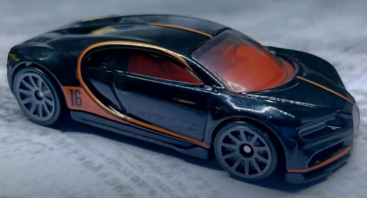 2026 2016 Bugatti Chiron Black: No Package: Image 2