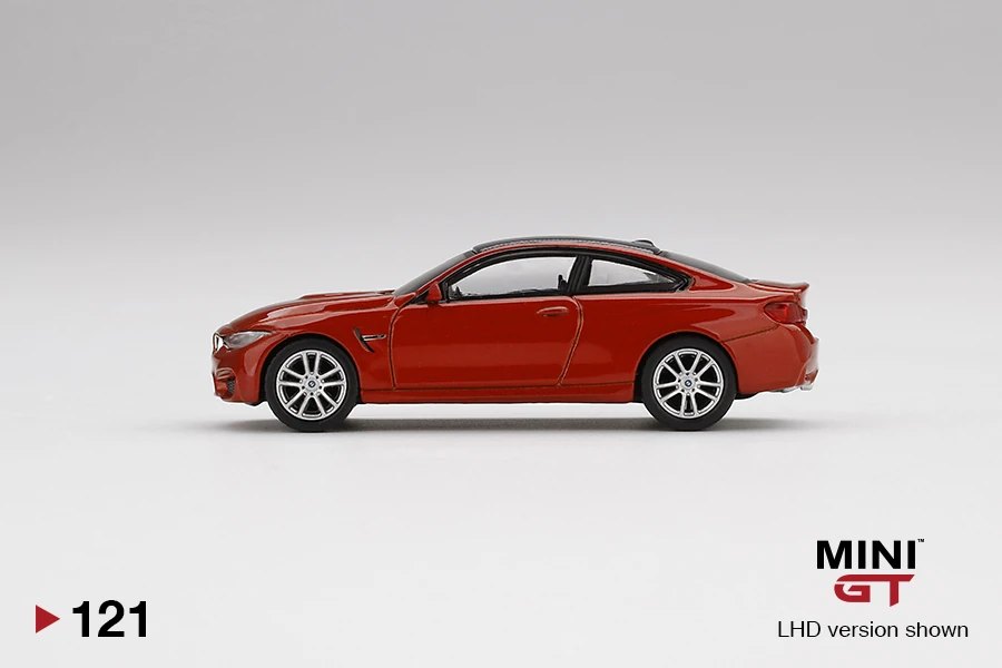 2020 BMW M4 (F82) Sakhir Orange Orange: Image 2