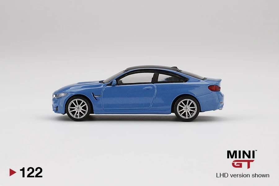 2020 BMW M4 (F82) Yas Marina Blue Metallic Blue: Image 2