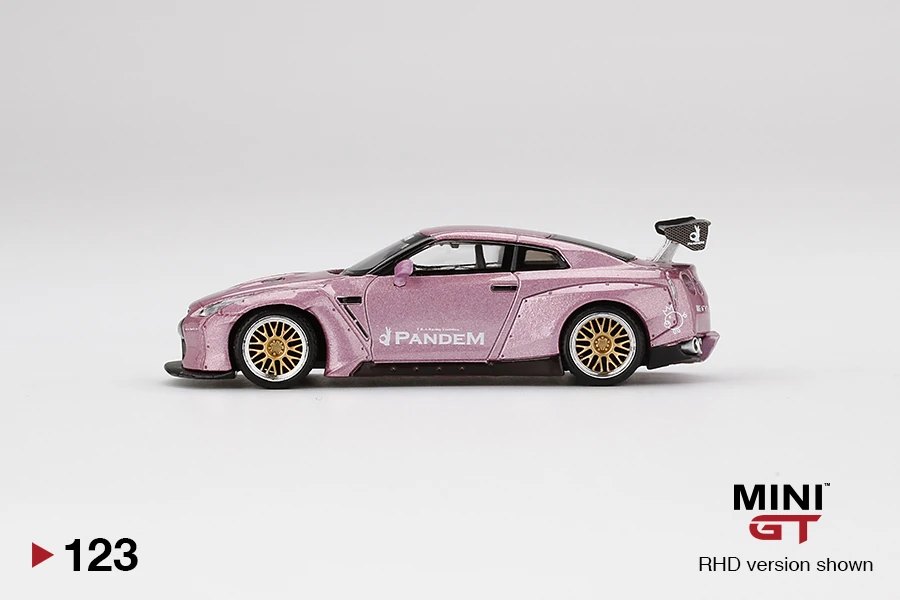 2020 Pandem Nissan GT-R w/ GT Wing Pink: Image 2