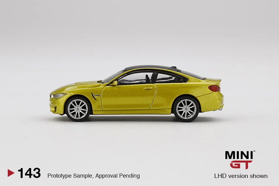 2020 BMW M4 (F82) Austin Yellow Metallic Yellow: Image 2