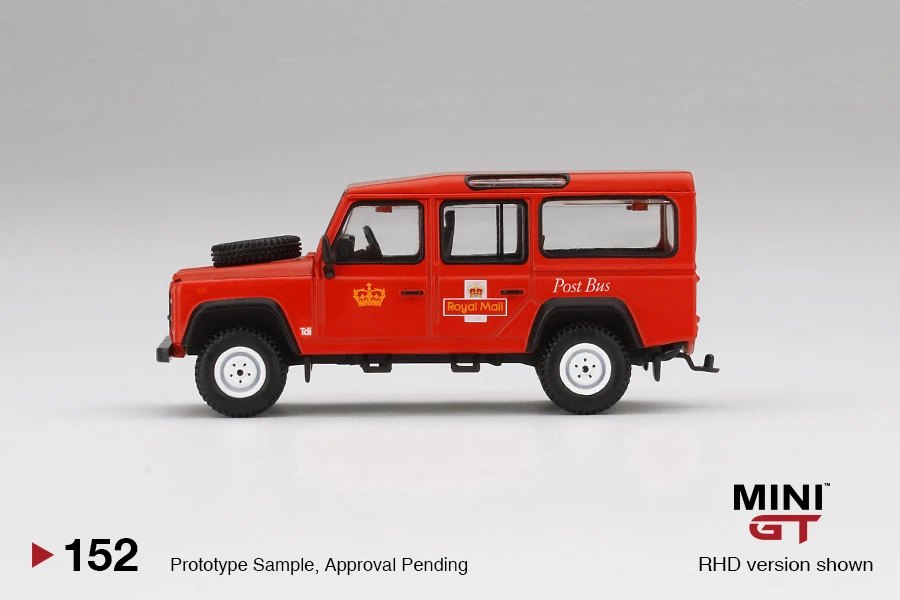 2020 Land Rover Defender 110 UK Royal Mail Post Bus: Image 2