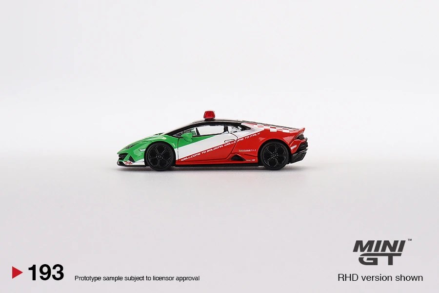 2022 Lamborghini Huracán EVO Bologna Airport 2020 Follow-Me Car: Image 2