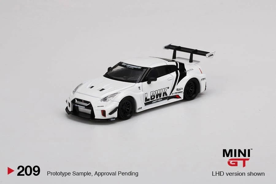 2021 LB-Silhouette WORKS GT NISSAN 35GT-RR Ver.2 White LBWK White: Image 3