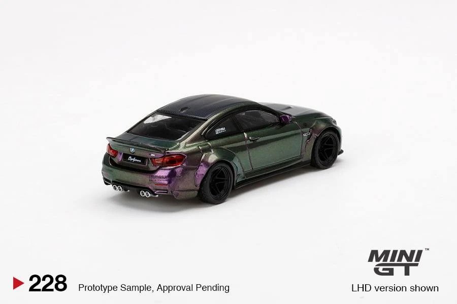 2021 LB★WORKS BMW M4 Purple-Green Metallic Green: Image 4