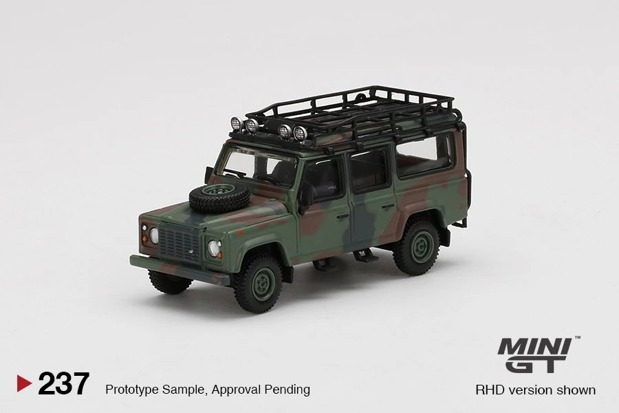 2021 Land Rover Defender 110 Military Camouflage: Image 3