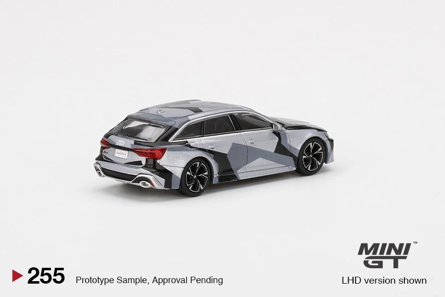 2021 Audi RS6 Avant Silver Digital Camouflage Silver: Image 4
