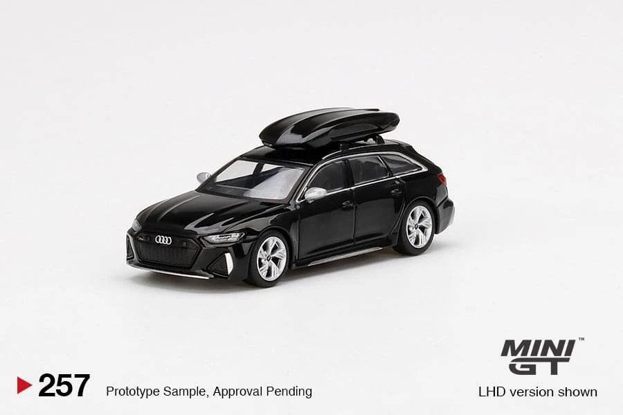 2021 Audi RS6 Avant Mythos Black Metallic w/ Roof Box Black: Image 3